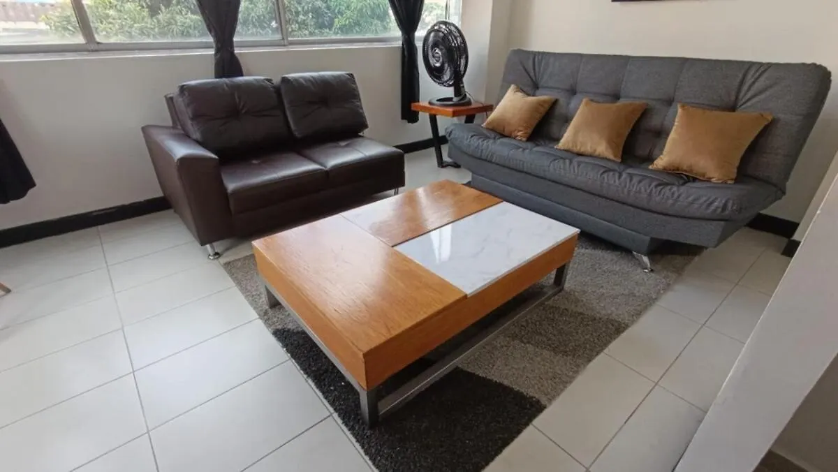 El Poblado Gem -Steps From Lleras Park Apartment Medellin