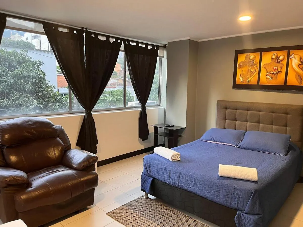 El Poblado Gem -Steps From Lleras Park Apartment Medellin Colombia