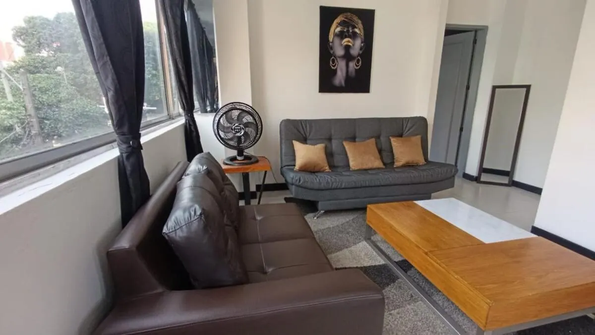 El Poblado Gem -Steps From Lleras Park Apartment Medellin