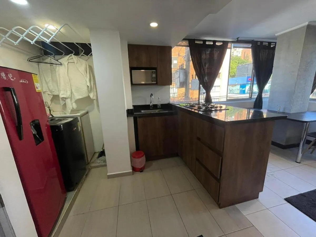 El Poblado Gem -Steps From Lleras Park Apartment Medellin